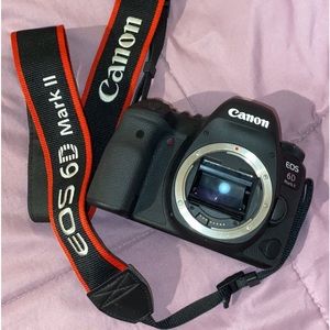 Canon EOS 6D Mark ll (Body Only)